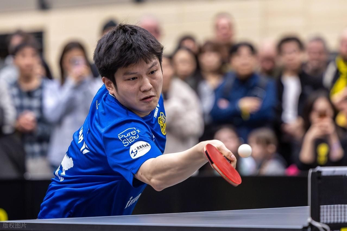 爱游戏中国官网-正手劈长不是下网就出界？老教练教你一招，又稳又狠又刁钻|樊振东|球友|手腕|板型|台球_新浪体育_新浪新闻